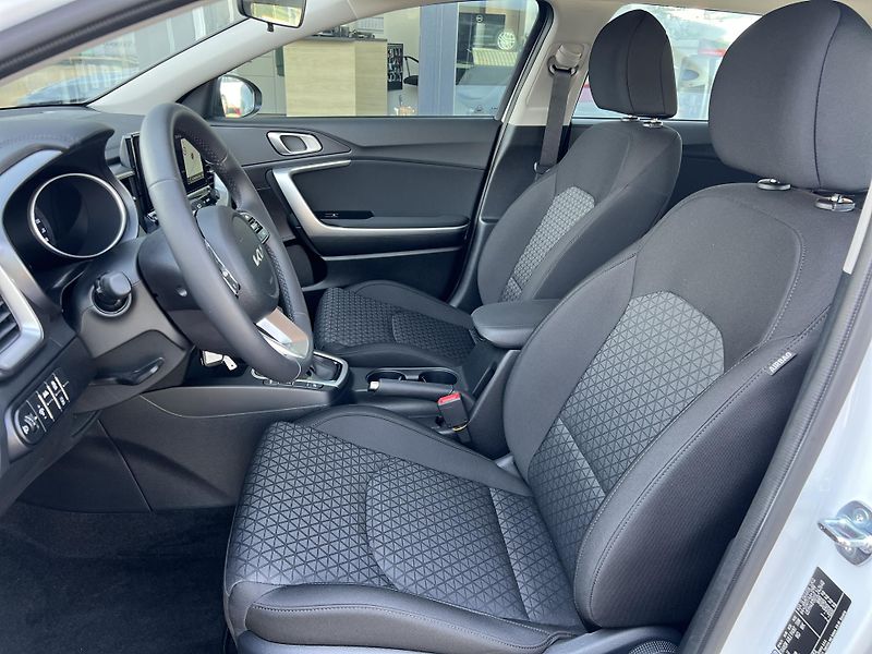 Kia Ceed SW (2026) 1.5T-GDi GPF 7DCT SPIN odp.DPH - fotka 9 z 47