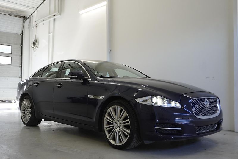 Jaguar XJ 5.0 V8 PREMIUM LUXURY - fotka 14 z 53