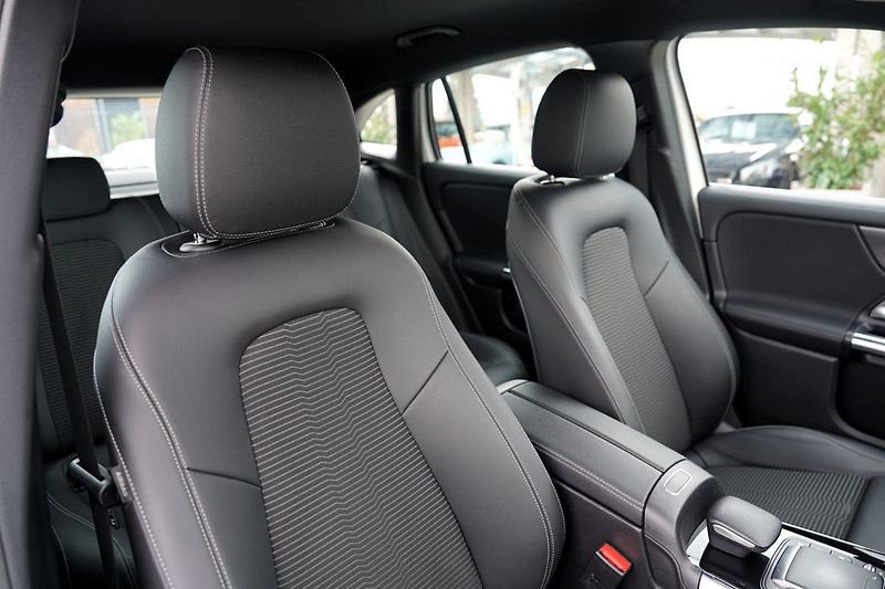 Mercedes-Benz GLA 200d Progressive/AT9/MBUX - fotka 30 z 46