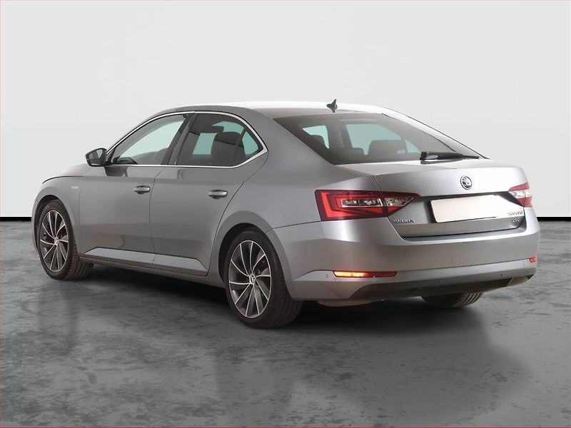 Škoda Superb (2015) Laurin&Klement 2.0 TDI, 4X4 - fotka 4 z 30