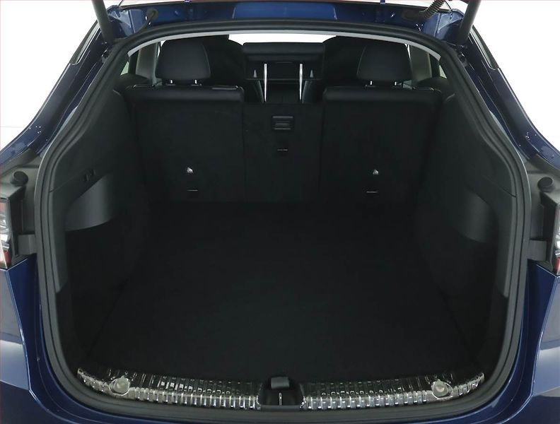 Tesla Model Y (2021) Long Range AWD 75kWh, SoH 93% - fotka 14 z 22