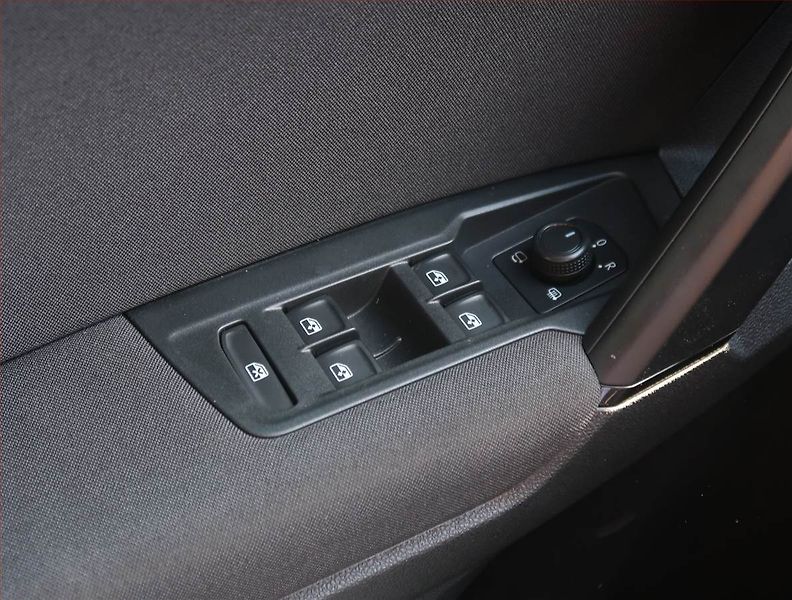 Volkswagen Tiguan (2019) 1.5 TSI - fotka 19 z 23
