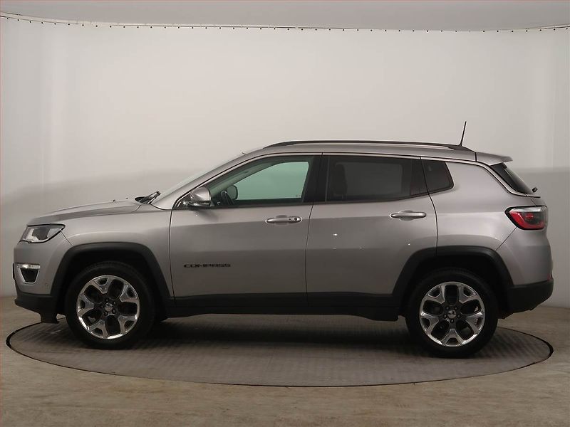 Jeep Compass (2020) 2.0 MultiJet, 4X4, Serv.kniha - fotka 3 z 16