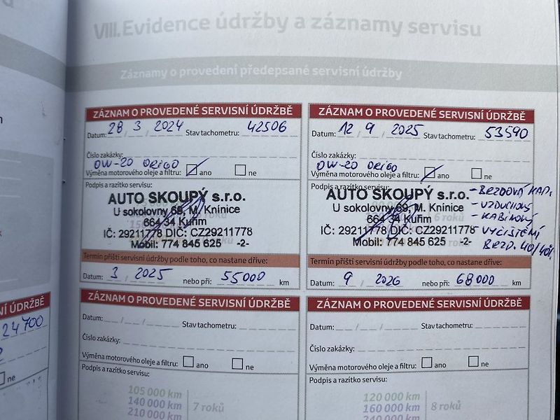 Toyota Yaris 1.5HSD, ČR, Selection, záruka - fotka 17 z 18