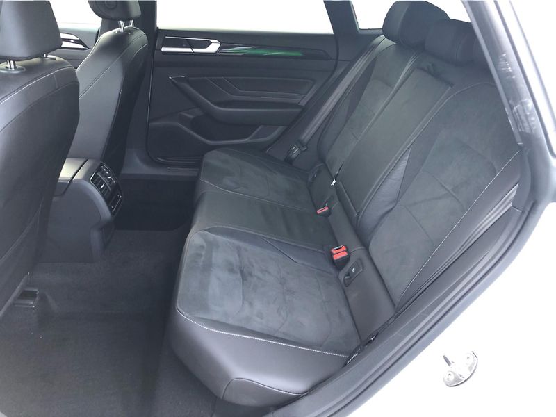 Volkswagen Arteon SB R-Line 2,0 TDI 7DSG 4MOT - fotka 12 z 30