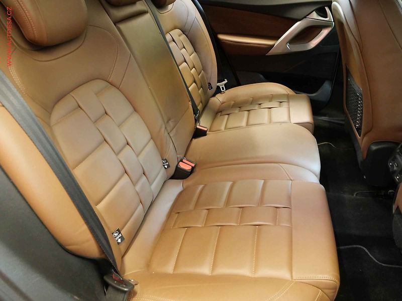Citroën DS5 (2015) 2.0HDI, 1.maj,ČR, AT, TZ, AC - fotka 15 z 27