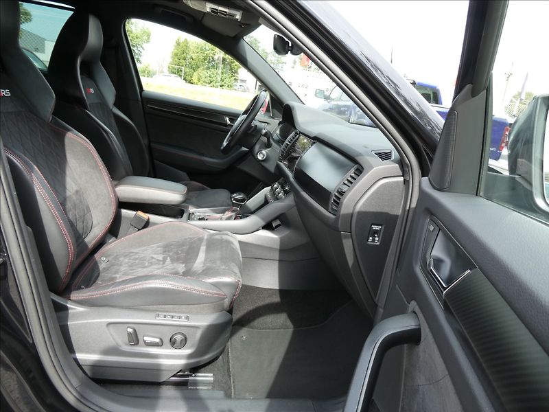 Škoda Kodiaq 2,0 TDi176kW RS 4x4 DSG 7.míst - fotka 27 z 50
