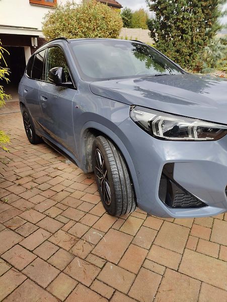 BMW X1 X1 xDrive23d /155kW - fotka 9 z 17