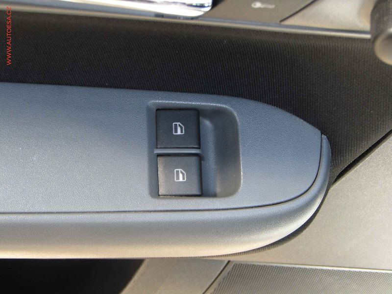 Seat Cordoba (2008) 1.4i, 1.maj,ČR, servis.kniha - fotka 11 z 15