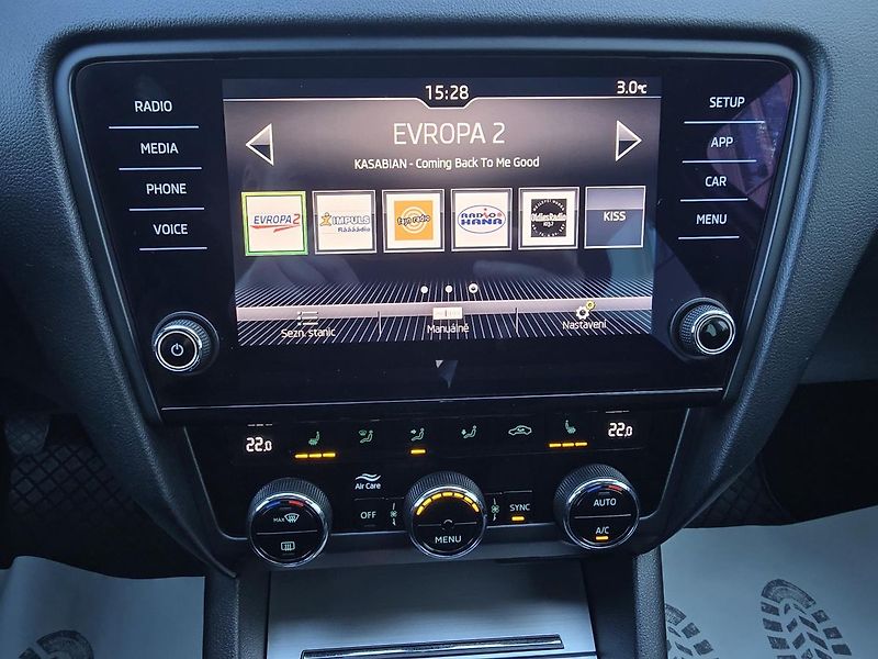 Škoda Octavia STYLE LED DIGIKLIMA-DPH - fotka 23 z 37