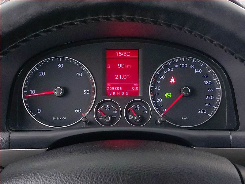 Volkswagen Touran (2008) Cross 1.9 TDI, Automat - fotka 11 z 21