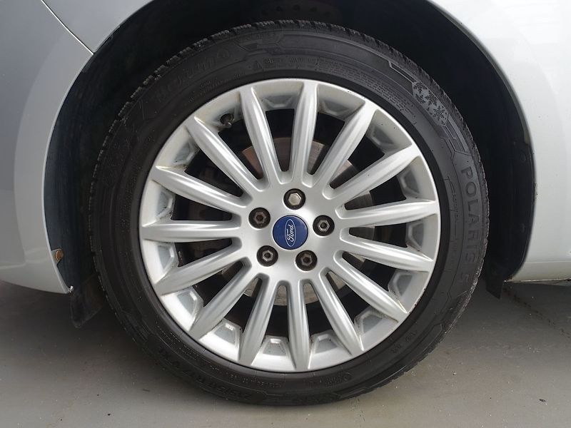 Ford Mondeo 2.0 TDCi Titan. man. nové brzd - fotka 26 z 31