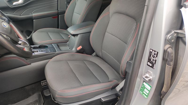 Ford Kuga (2021) ST-LINE X 2.5Duratec Hyb.,Aut. - fotka 18 z 22