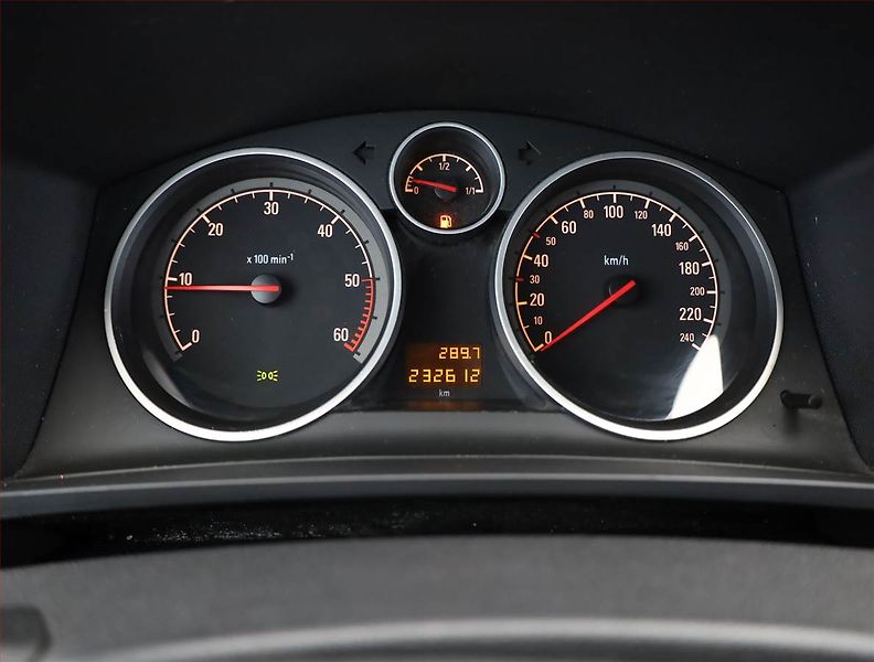 Opel Zafira (2009) 1.7 CDTI, 7 míst, Serv.kniha - fotka 9 z 16