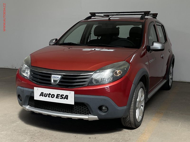 Dacia Sandero (2009) 1.6i, ČR, AC, tažné - fotka 3 z 14