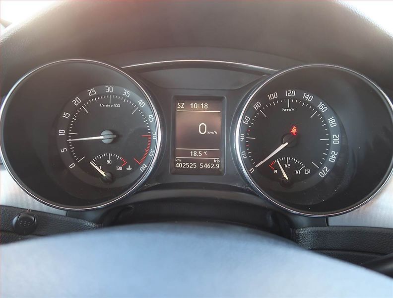 Škoda Superb (2012) Ambition 2.0 TDI, Serv.kniha - fotka 11 z 28