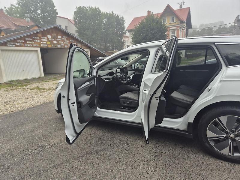 Škoda Enyaq iV 80 LOFT 150kw TZ SOH 96% - fotka 13 z 45