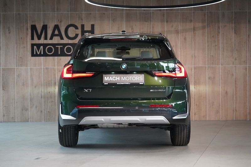 BMW X1 20d xLine, H/K ,Tažné, Head-Up - fotka 11 z 50