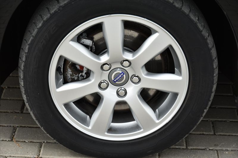 Volvo V60 D3 120kW SERVISNÍ KNIHA TAŽNÉ - fotka 9 z 20