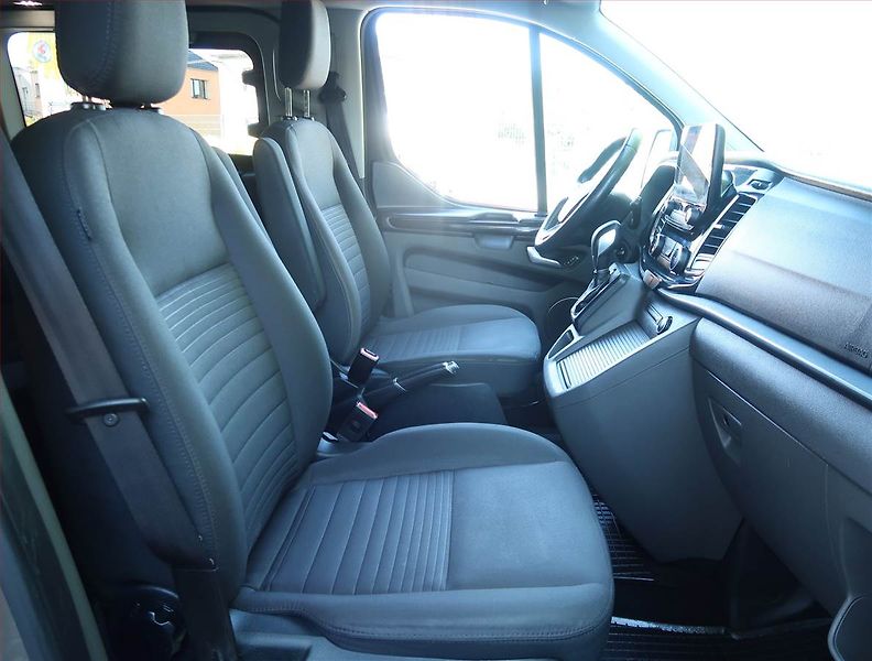 Ford Tourneo Custom (2019) 2.0 EcoBlue, ČR - fotka 9 z 24