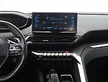 Peugeot 3008 (2022) Active Pack 1.2 PureTech - náhled 11
