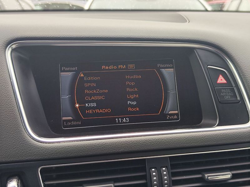 Audi Q5 2.0 TDi/125kW quattro - fotka 16 z 27