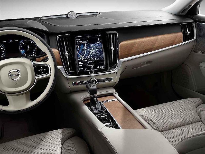 Volvo XC60.