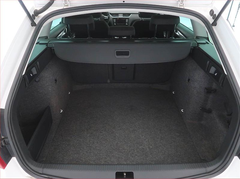Škoda Octavia (2015) Ambition 1.6 TDI, Serv.kniha - fotka 11 z 15