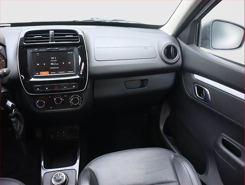Dacia Spring (2023) lus Electric 45 (27 kWh), SoH - fotka 8 z 19