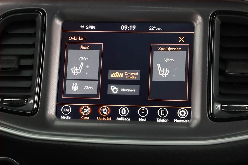 Dodge Challenger (2022) 3.6 V6 - fotka 14 z 21