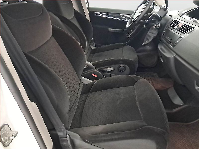 Citroën C4 Picasso (2006) Exclusive 2.0 i, Automat - fotka 9 z 20
