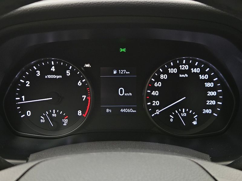 Hyundai i30 1,5i, Comfort 16, 1.majitel - fotka 21 z 32