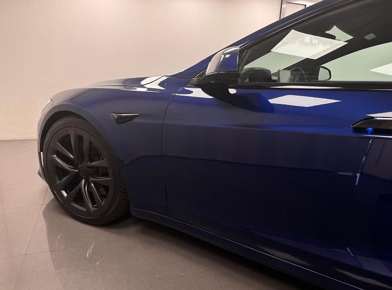 Tesla Model S Plaid AWD Yoke Tažné Pano Kam - fotka 3 z 18