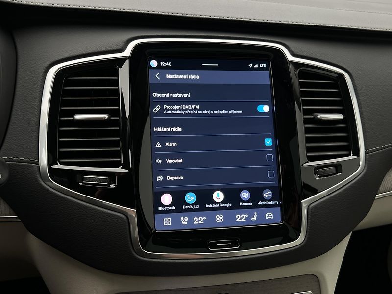 Volvo XC90 B5 AWD ULTIMATE REZERVACE - fotka 39 z 51