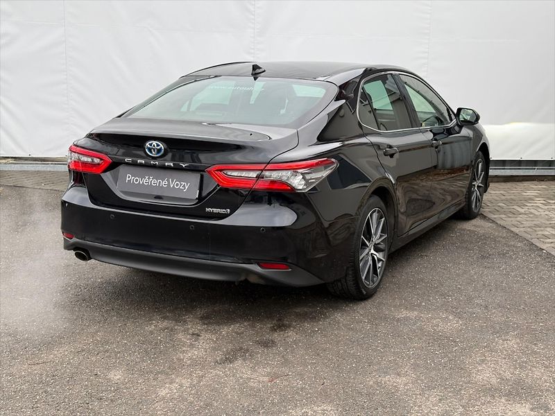 Toyota Camry 2,5 Executive, Hybrid - fotka 6 z 20