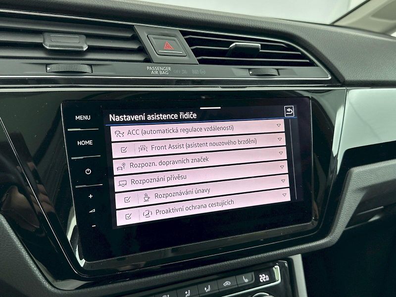 Volkswagen Touran (2022) Comfortline 2.0 TDI 90kW - fotka 13 z 33