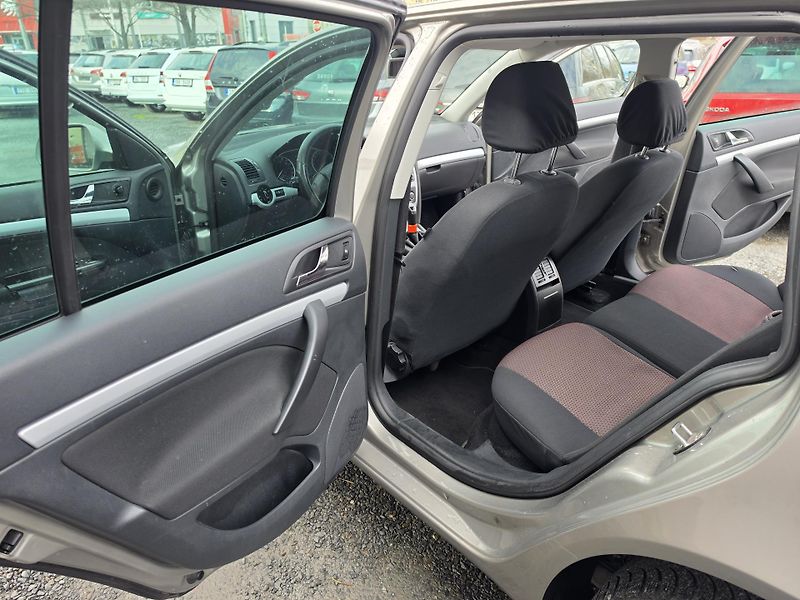 Škoda Octavia II.1.6 TDI Xenon TZ - fotka 7 z 14