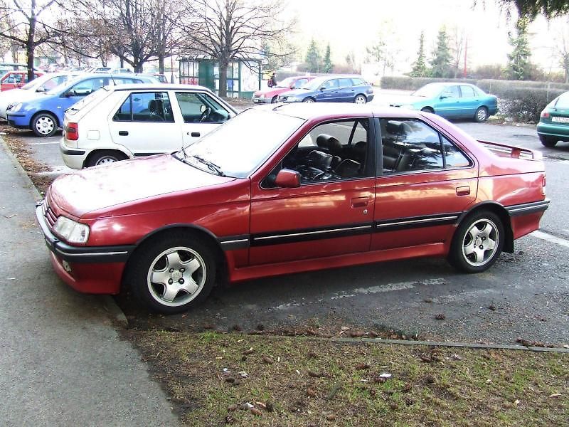 Peugeot 405  MI16 je silný i po letech