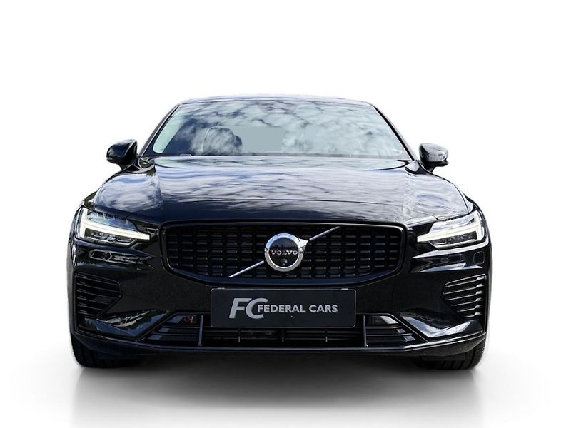 Volvo S60 T8 AWD ULTIMATE DARK // 335 kW - fotka 8 z 39