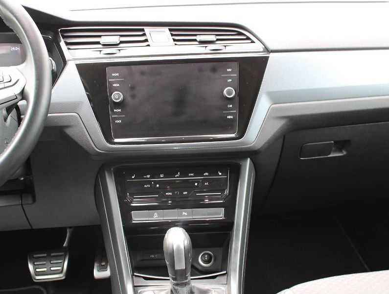 Volkswagen Touran (2023) 1.5 TSI DSG 7 míst Tažné LED - fotka 30 z 35