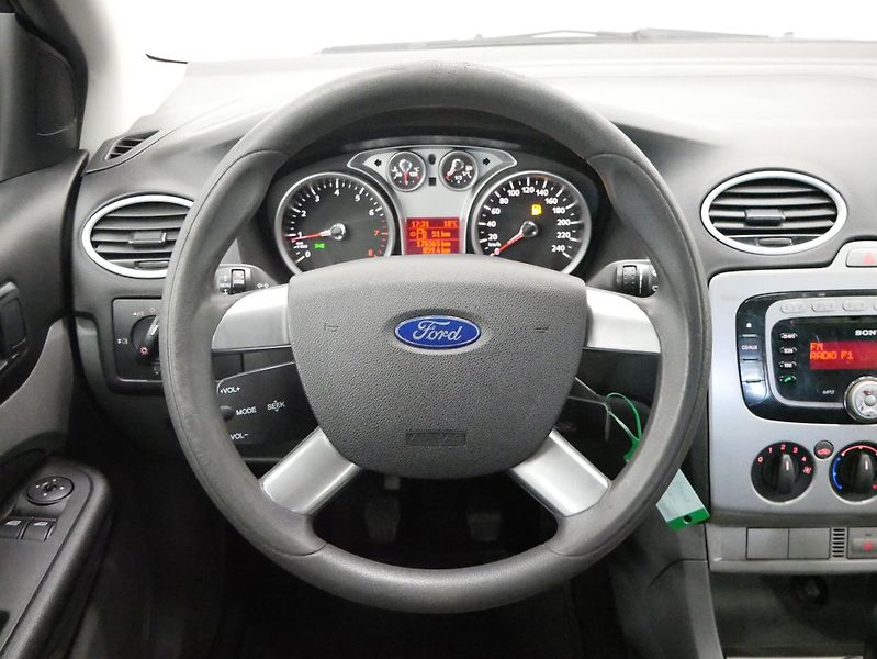 Ford Focus - fotka 18 z 24