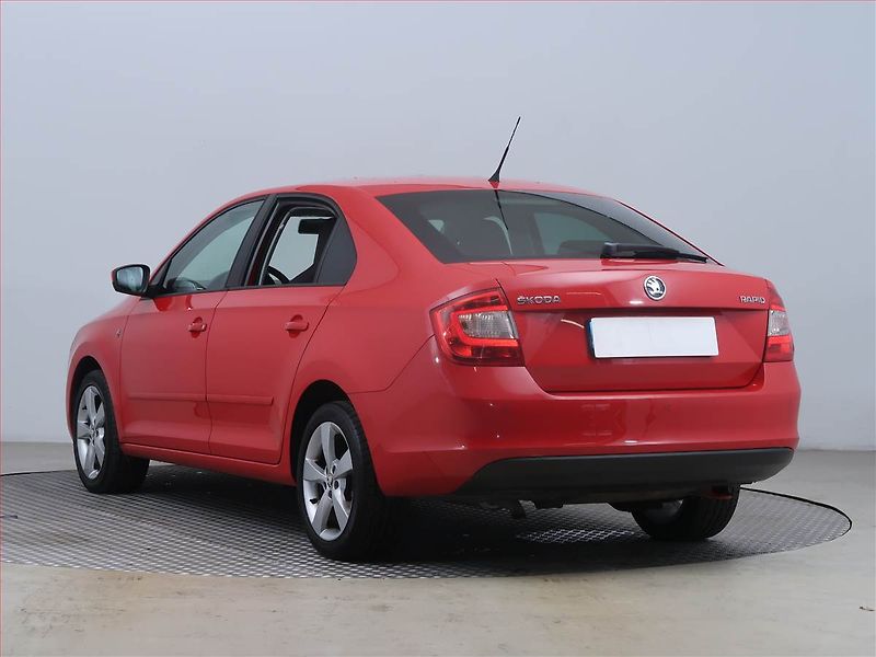 Škoda Rapid (2014) 1.2 TSI - fotka 4 z 14