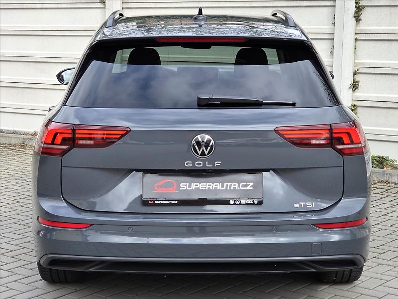 Volkswagen Golf 1,5 eTSi 110kW DSG Tov.záruka - fotka 5 z 24
