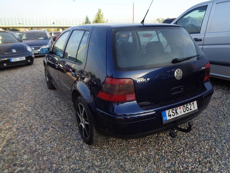 Volkswagen Golf 1,9 TDI - fotka 1 z 17