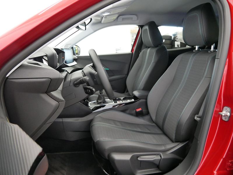 Peugeot 2008 - fotka 11 z 27