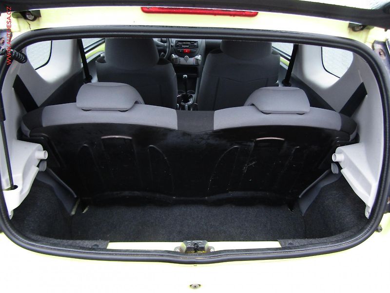 Citroën C1 (2007) 1.0i - fotka 7 z 18
