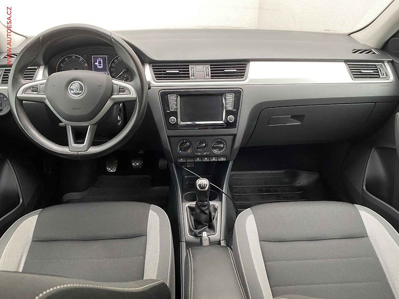 Škoda Rapid (2017) 1.2 TSi, ČR, Ambition - fotka 8 z 15