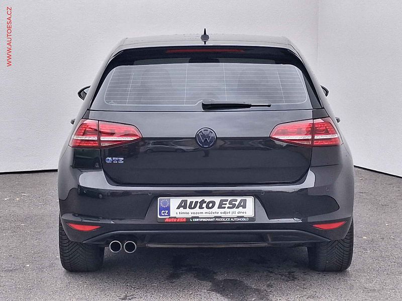 Volkswagen Golf (2014) 1.4TSi, GTE, DSG - fotka 5 z 19