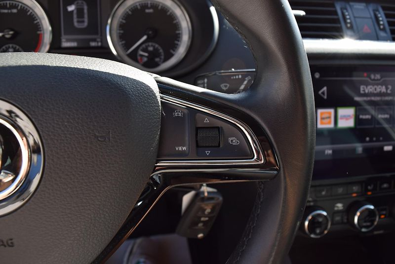 Škoda Octavia (2020) 2.0TDI 110kw AMBITION NAVI APP - fotka 30 z 48