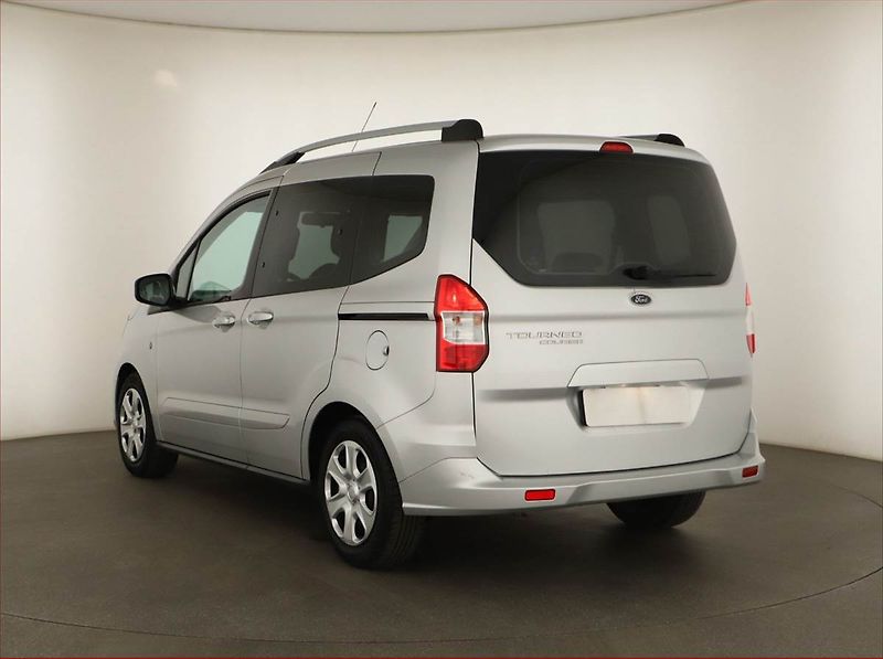 Ford Tourneo Courier (2018) Trend 1.0 EcoBoost, 5Míst, ČR - fotka 4 z 13